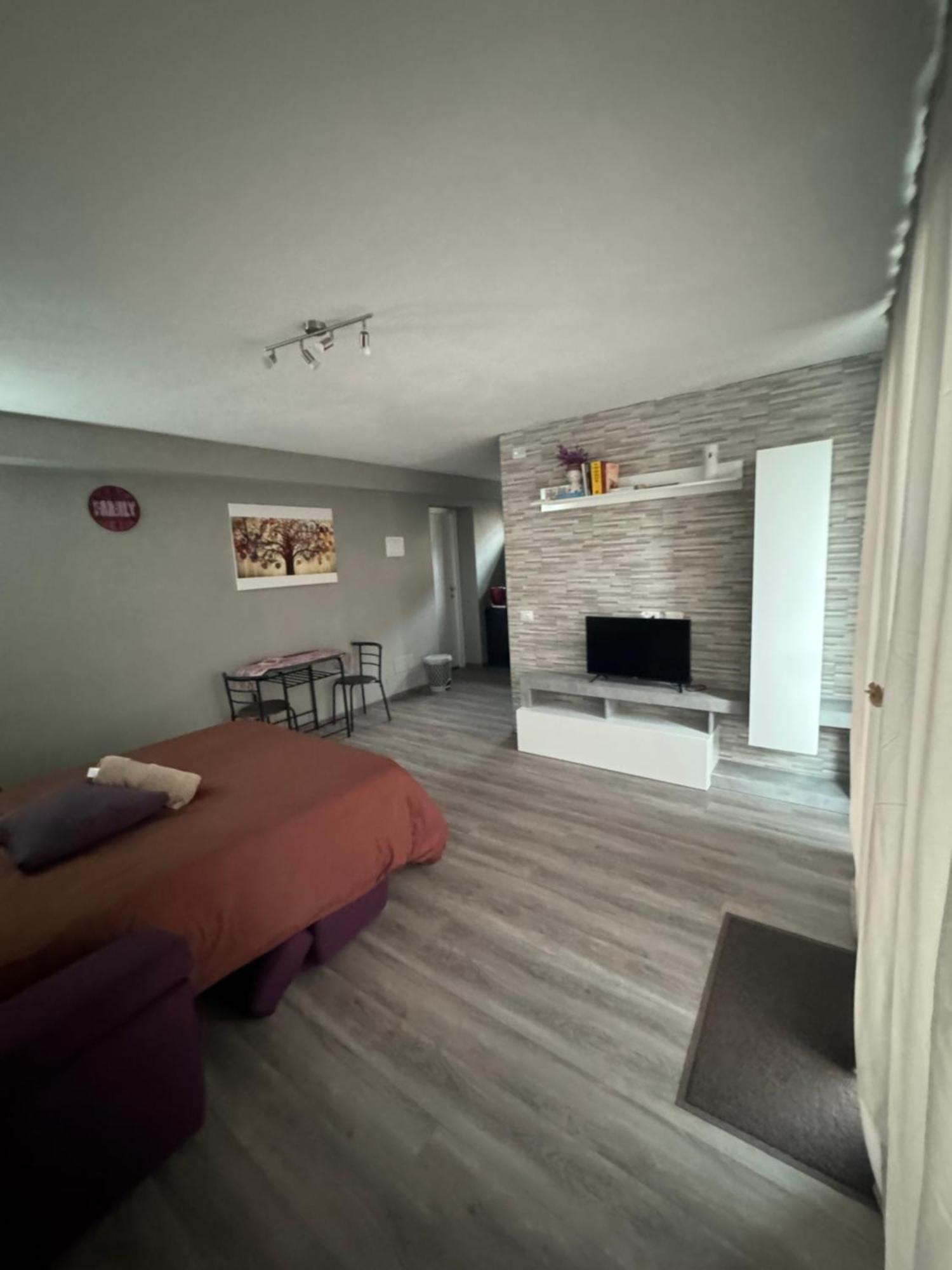 La Casa Di Sonia Apartment Verona Bagian luar foto